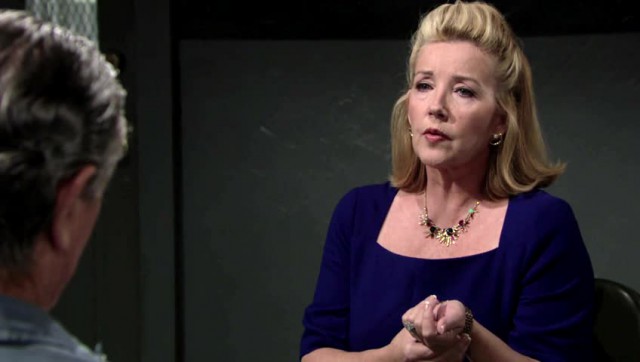 Nikki (Melody Thomas Scott) apporte des nouvelles à Victor. Les Feux de l'Amour, épisode 10950 (23 juin 2016, CBS)