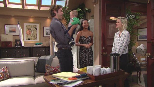 Caroline (Linsey Godfrey) et Douglas sont de retour ! Amour, Gloire et Beauté/Top Models, épisode 7434 (5 octobre 2016, CBS)