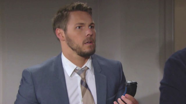 Liam (Scott Clifton) comprend la méprise de Quinn… Amour, Gloire et Beauté, épisode 7630 (26 décembre 2018, FRANCE2)