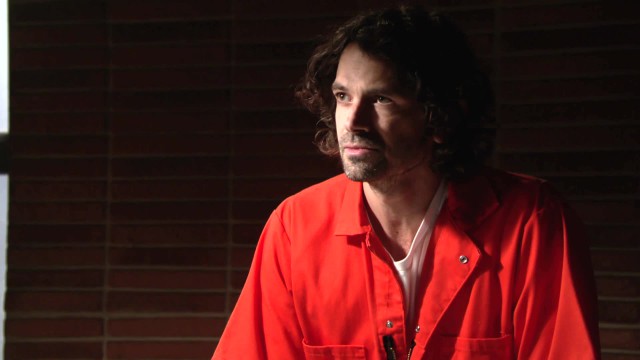 Scott (Daniel Brunnemer Hall) est en mauvaise posture. Les Feux de l'Amour, épisode 8032 (1 septembre 2020, RTS)