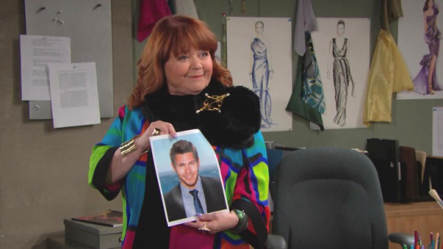 Shirley (Patrika Darbo) est fan de Liam... Top Models, épisode 7704 (13 mars 2018, RTS)