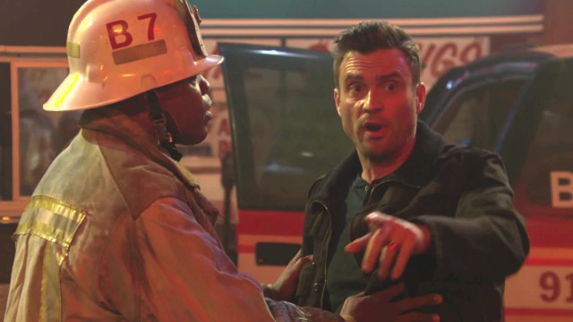 Cane (Daniel Goddard) veut aller secourir ses enfants lui-même. Les Feux de l'Amour, épisode 5625 (4 septembre 2020, RTBF)