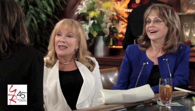 Lorie (Jaime Lyn Bauer) et Leslie (Janice Lynde) se souviennent parfaitement de Jill ! Les Feux de l'Amour, épisode 11395 (27 mars 2018, CBS)