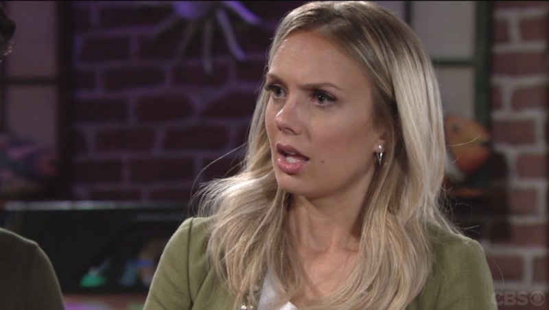 Abby (Melissa Ordway) n’arrive pas à croire que Sharon ne lui ait toujours pas pardonné… Les Feux de l'Amour, épisode 11498 (17 août 2018, CBS)