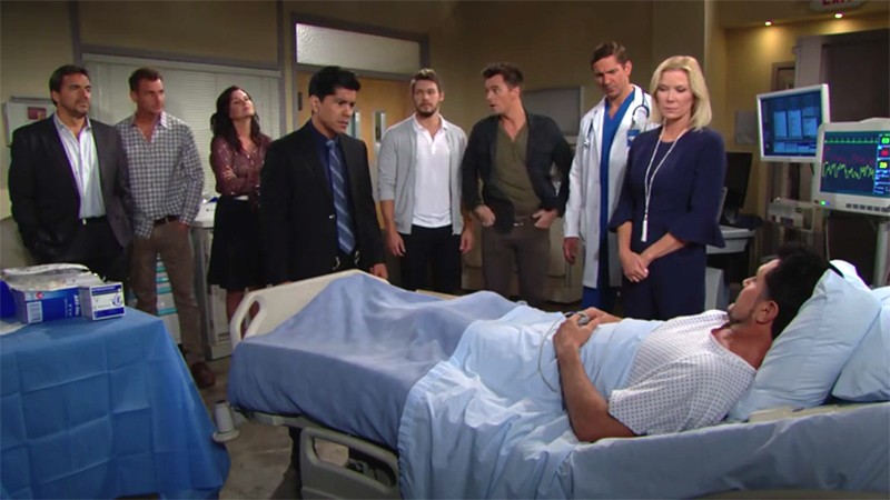 Bill (Don Diamont) révèle toute la vérité à Sanchez (Jeremy Ray Valdez) comme à son entourage. Amour, Gloire et Beauté/Top Models, épisode 7957 (30 octobre 2018, CBS)