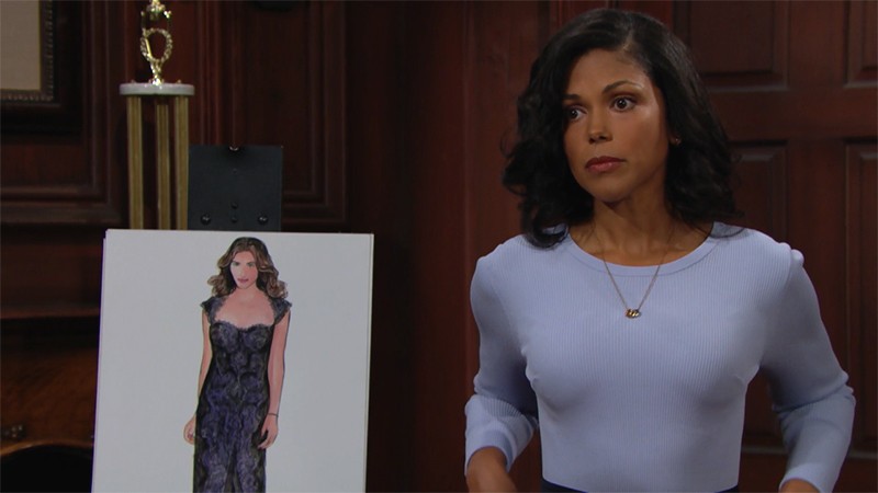 Maya (Karla Mosley) a des choses à annoncer... Top Models, épisode 7991 (17 février 2020, RTL9)