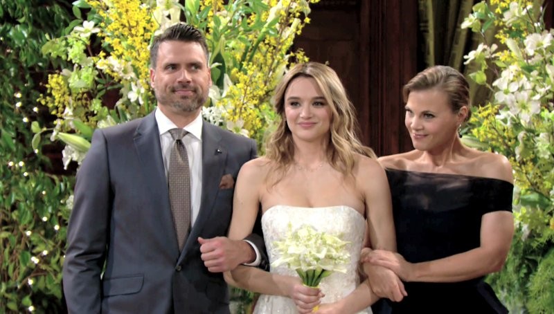 Le rêve de Summer (Hunter King) se réalise enfin ! Les Feux de l'Amour, épisode 5971 (10 janvier 2022, RTBF)