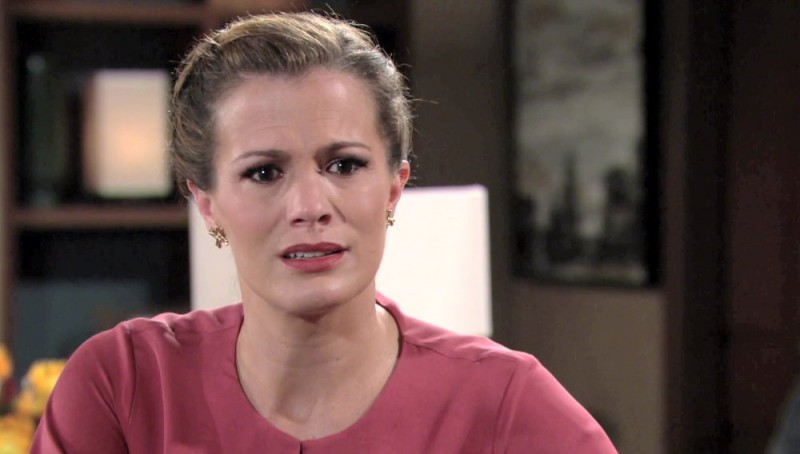Chelsea (Melissa Claire Egan) est de plus en plus inquiète pour Connor. Les Feux de l'Amour, épisode 8529 (22 août 2022, TF1)