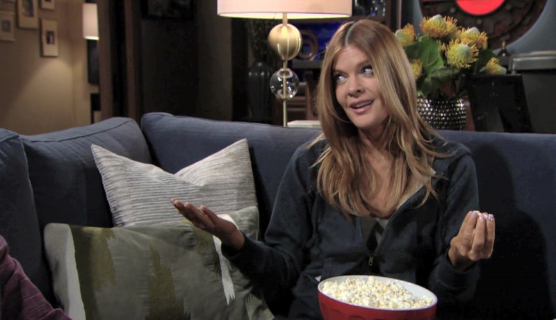 Phyllis (Michelle Stafford) profite de sa soirée chez Nick. Les Feux de l'Amour, épisode 8628 (9 janvier 2023, TF1)