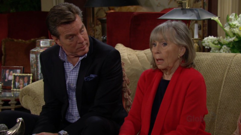 Jack (Peter Bergman) s'occupe de Dina. Les Feux de l'Amour, épisode 6231 (12 janvier 2023, RTBF)