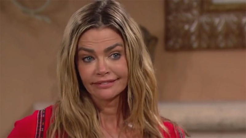 Shauna (Denise Richards) ne manque pas d'idées pour se rapprocher de Ridge ! Top Modèles, épisode 8347 (12 juillet 2021, TVA)