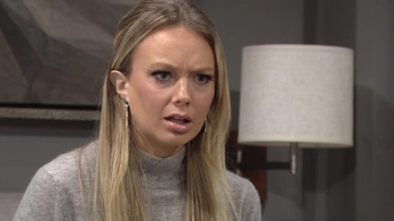 Abby (Melissa Ordway) fait appel à ses souvenirs pour trouver des indices. Les Feux de l'Amour, épisode 6569 (28 mai 2024, RTBF)