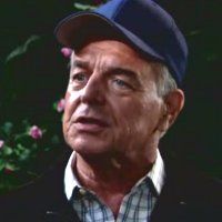 Ian (Ray Wise) a tant de choses à partager avec Phyllis... Les Feux de l'Amour, épisode 5094 (15 juin 2018, RTBF)