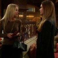 Skye (Laura Stone) demande à Sharon d'intervenir. Les Feux de l'Amour, épisode 9514 (27 octobre 2010, CBS)