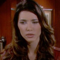 Steffy (Jacqueline MacInnes Wood) apprend que Liam va être papa. Top Modèles, épisode 6007 (5 mars 2012, TVA)