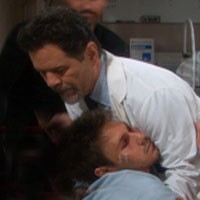 Heureusement que Ramon (A Martinez) était là ! Amour, Gloire et Beauté/Top Models, épisode 6014 (25 février 2011, CBS)