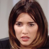 Steffy (Jacqueline MacInnes Wood) assume mais craint le pire... Top Modèles, épisode 6191 (16 novembre 2012, TVA)