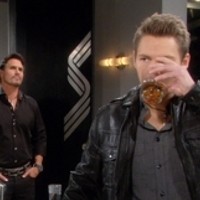 Liam (Scott Clifton) se met aux alcools forts... Top Models, épisode 6408 (1 avril 2013, RTS)