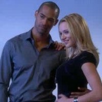 Summer (Haley King) et Mason (Lamon Archey) ont leur première séance photo ensemble. Les Feux de l'Amour, épisode 10147 (30 avril 2013, CBS)