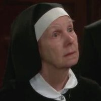 Soeur Clare (Barbara Mallory) se souvient de Nikki... Les Feux de l'Amour, épisode 10247 (4 août 2021, TVA)