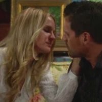 Sharon (Sharon Case) parle de ce qu'elle ressent à Nick... Les Feux de l'Amour, épisode 10261 (24 août 2021, TVA)