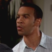 Justin (Aaron D. Spears) veut que Bill se ressaisisse. Top Modèles, épisode 6839 (2 juillet 2015, TVA)