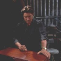 Deacon (Sean Kanan) veut savoir ce que cache Quinn. Amour, Gloire et Beauté/Top Models, épisode 6859 (2 juillet 2014, CBS)