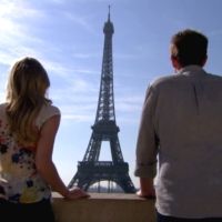 Hope (Kimberly Matula) et Wyatt sont à Paris... Top Modèles, épisode 6884 (3 septembre 2015, TVA)