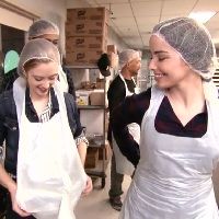 Aly (Ashlyn Pearce) découvre la Mission... Amour, Gloire et Beauté/Top Models, épisode 6980 (24 décembre 2014, CBS)