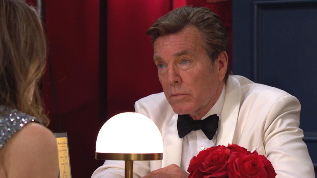 Jack (Peter Bergman) a du mal à réaliser que Phyllis n'est plus. Les Feux de l'Amour, épisode 12588 (4 avril 2023, CBS)