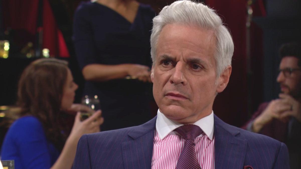 Michael (Christian Le Blanc) fait face à la colère de sa femme. Les Feux de l'Amour, épisode 12606 (28 avril 2023, CBS)