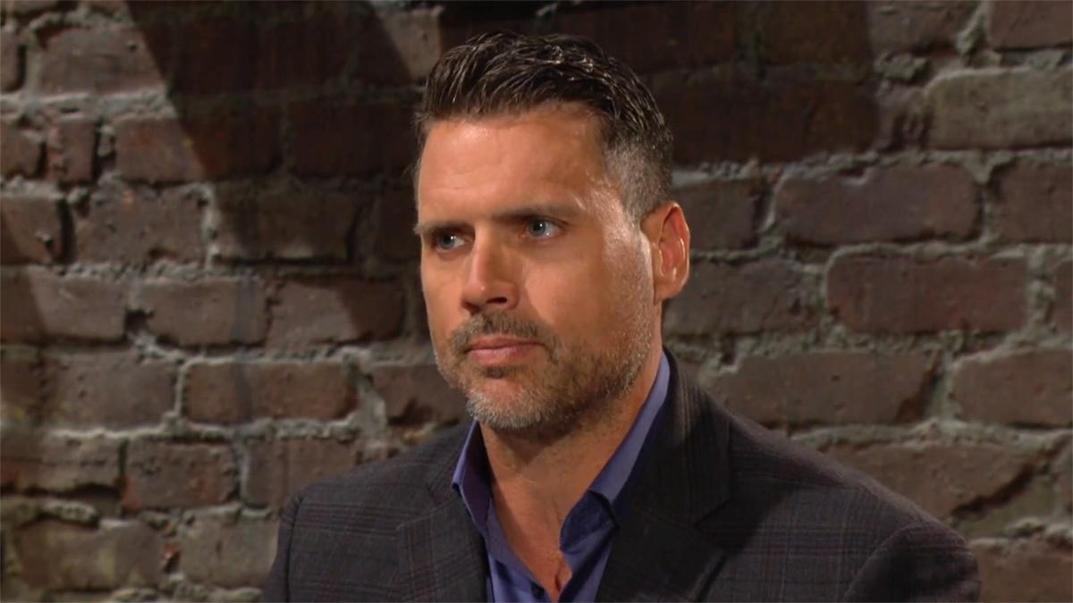 Nick (Joshua Morrow) se méfie des ambitions de son frère... Les Feux de l'Amour, épisode 12690 (25 août 2023, CBS)