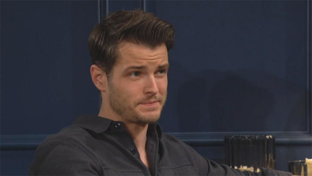Kyle (Michael Mealor) passe à l'action. Les Feux de l'Amour, épisode 12751 (21 novembre 2023, CBS)