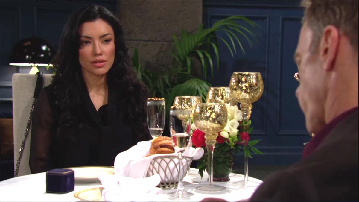 Audra (Zuleyka Silver) s'interroge sur la demande en mariage de Tucker. Les Feux de l'Amour, épisode 12841 (4 avril 2024, CBS)