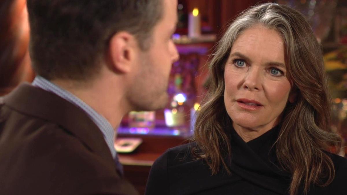 Diane (Susan Walters) réalise le gouffre entre son fils et elle. Les Feux de l'Amour, épisode 12981 (17 octobre 2024, CBS)