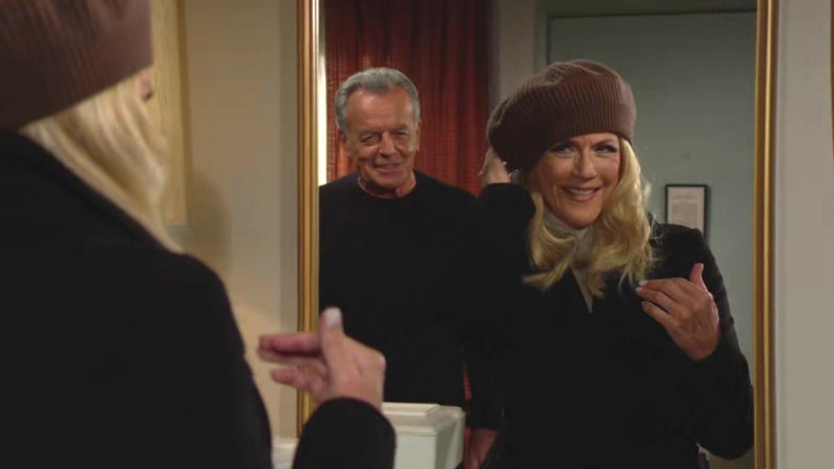 Ian (Ray Wise) est époustouflé par les déguisements de Jordan (Colleen Zenk) ! Les Feux de l'Amour, épisode 13012 (3 décembre 2024, CBS)