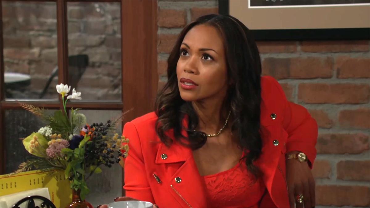 Amanda (Mishael Morgan) n'aime pas du tout le climat de méfiance dans lequel elle se trouve... Les Feux de l'Amour, épisode 13128 (22 mai 2025, CBS)
