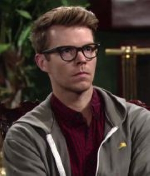 Topher , personnage dans Les Feux de l'Amour
