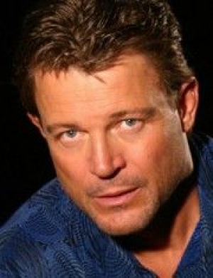 Jay Garvin, personnage dans Amour, Gloire et Beauté - Top Models
