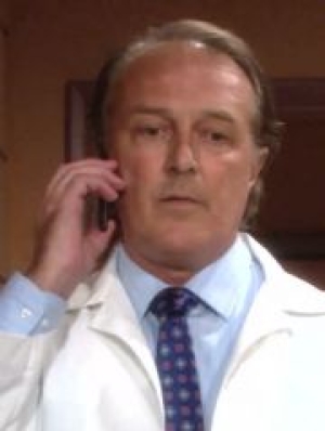 Dr Burnett, personnage dans Les Feux de l'Amour