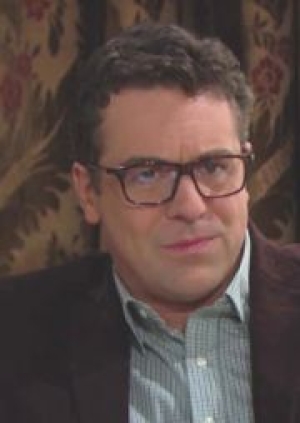 Docteur Hayden, personnage dans Amour, Gloire et Beauté - Top Models