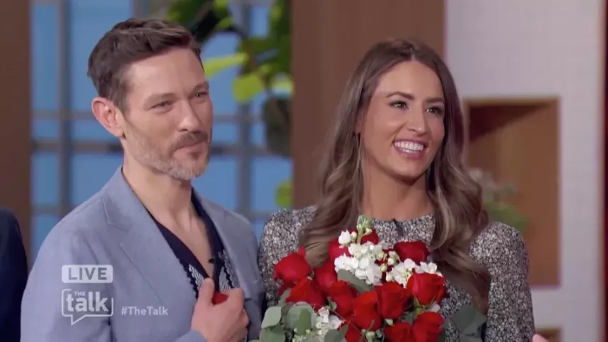 Michael Graziadei (Daniel Romalotti des Feux de l'Amour) est fiancé !