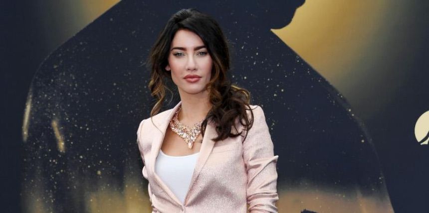 Carnet Rose - Jacqueline MacInnes Wood (Steffy dans Amour, Gloire et Beauté/Top Models) accouche de son 4ème enfant