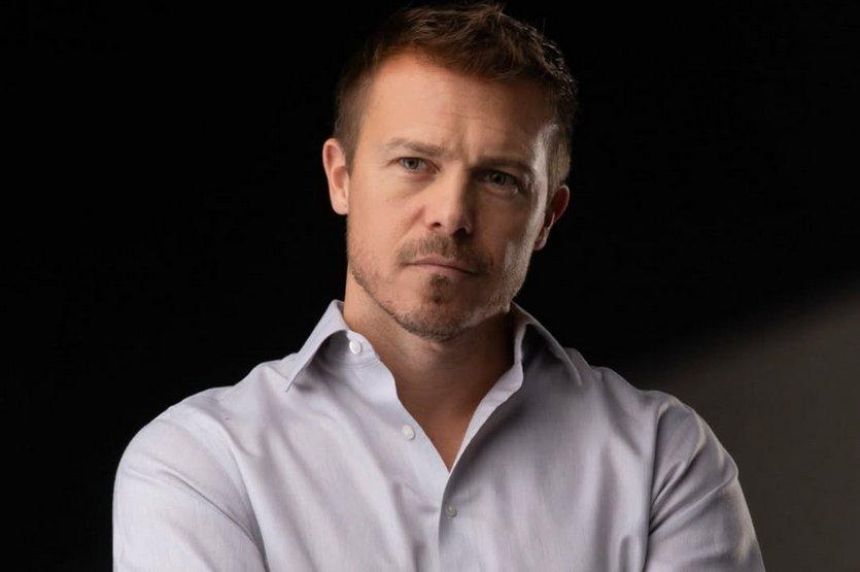 Michael Roark (ex Travis Crawford des Feux de l'Amour) devient Jeremy Horton dans Des Jours et Des Vies