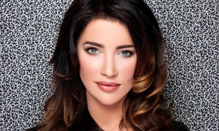 Jacqueline MacInnes Wood (Steffy Forrester dans Amour, Gloire et Beauté – Top Models) est enceinte de son deuxième enfant