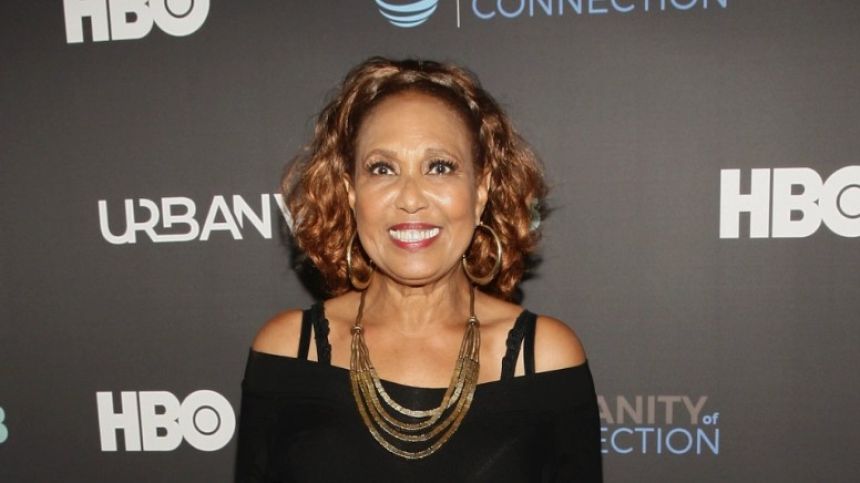 Bryton James retrouvera bientôt Telma Hopkins ( La Vie de Famille) dans les Feux de l'Amour