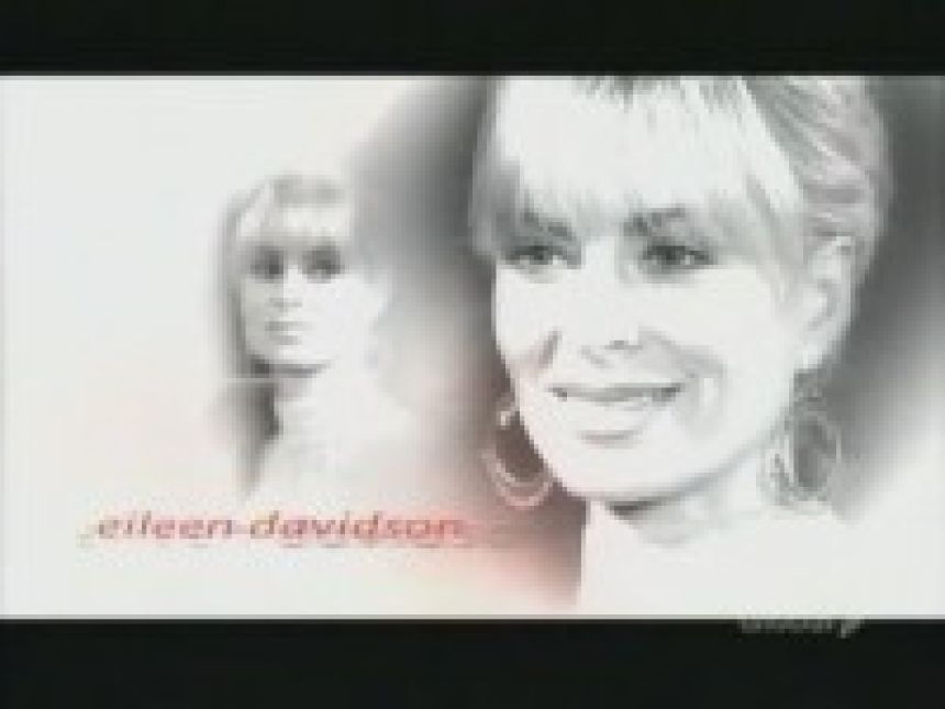 Eileen Davidson quitte les Feux