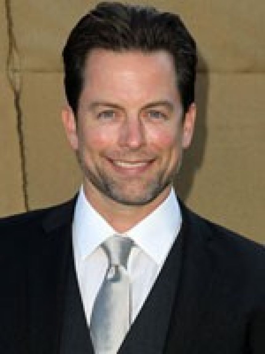 Michael Muhney annonce qu'Adam va être recasté