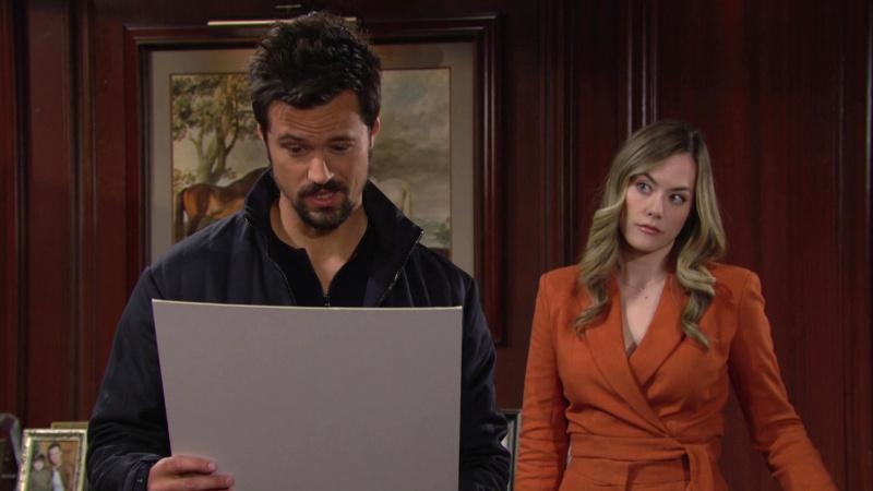 Thomas (Matthew Atkinson) n’est guère convaincu par ce qu’il voit… Top Modèles,
                     épisode 8951 (5 décembre 2023,
TVA)