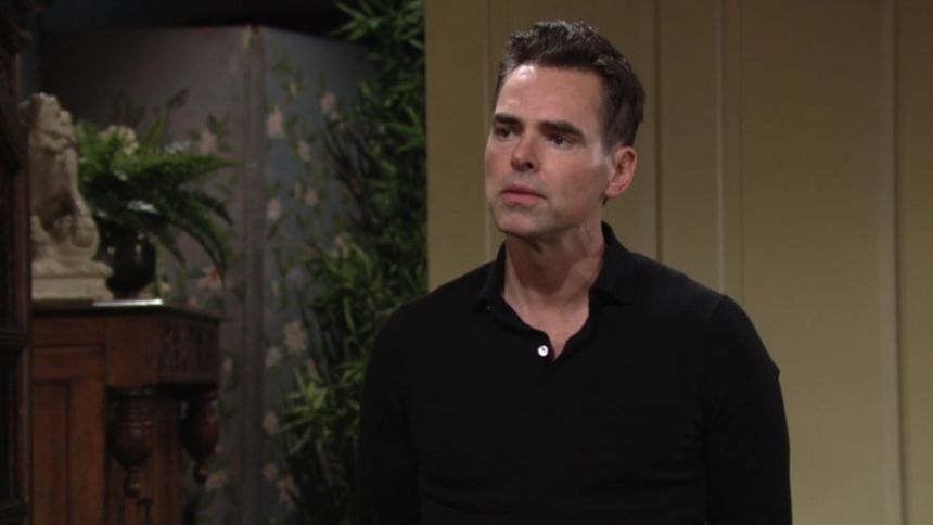 Billy (Jason Thompson) s'inquiète pour son frère. Les Feux de l'Amour,
épisode 12311 (1 mars 2022,
CBS)